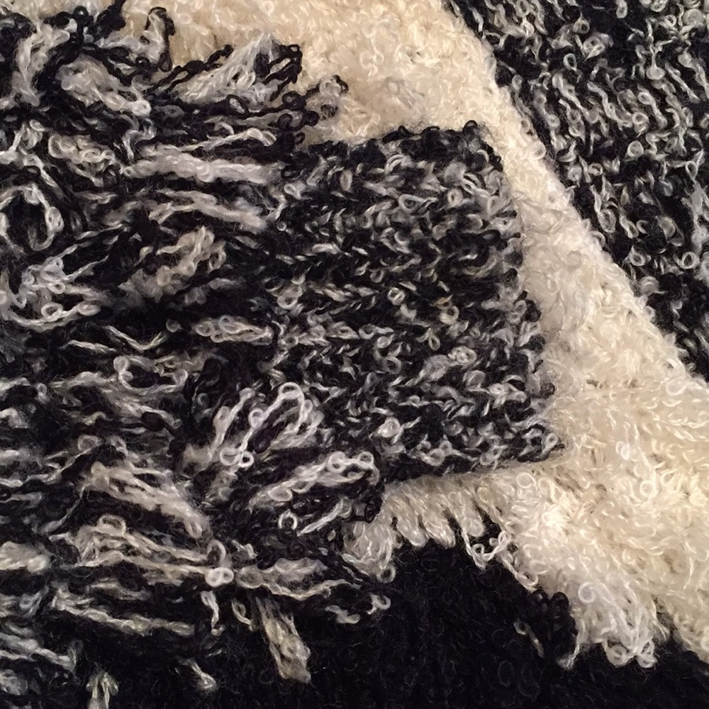 le sweater Cosy Fuzzy Statement Design💋 - Picture 5 of 5
